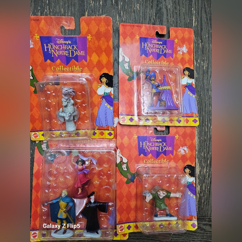 Disney's The Hunchback of Notre Dame collectable figures lot